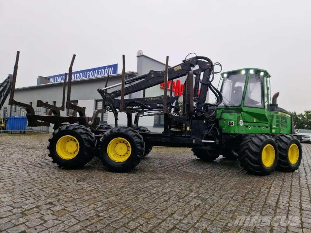 John Deere 1210 E Forvarderi