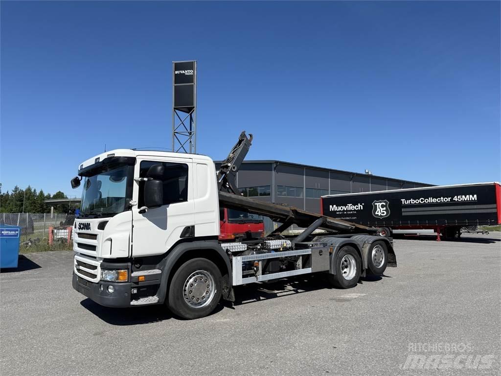 Scania P450 6X2 Rol kiper kamioni s kukama za dizanje