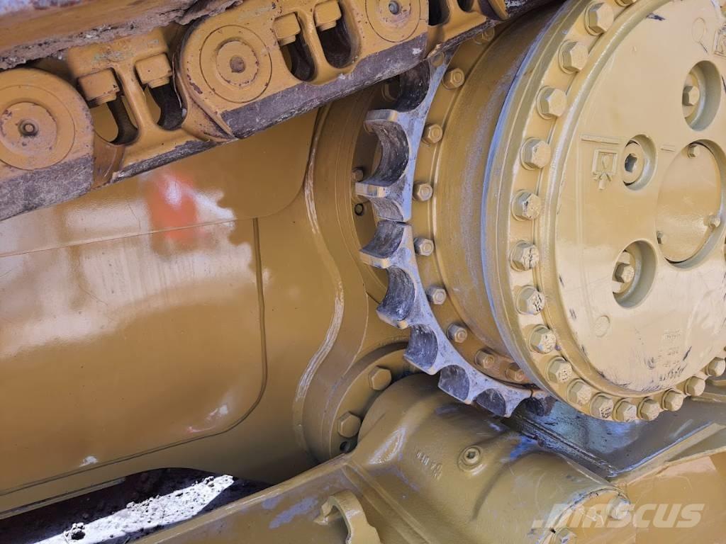 CAT D 6 R XL III Buldožeri gusjeničari