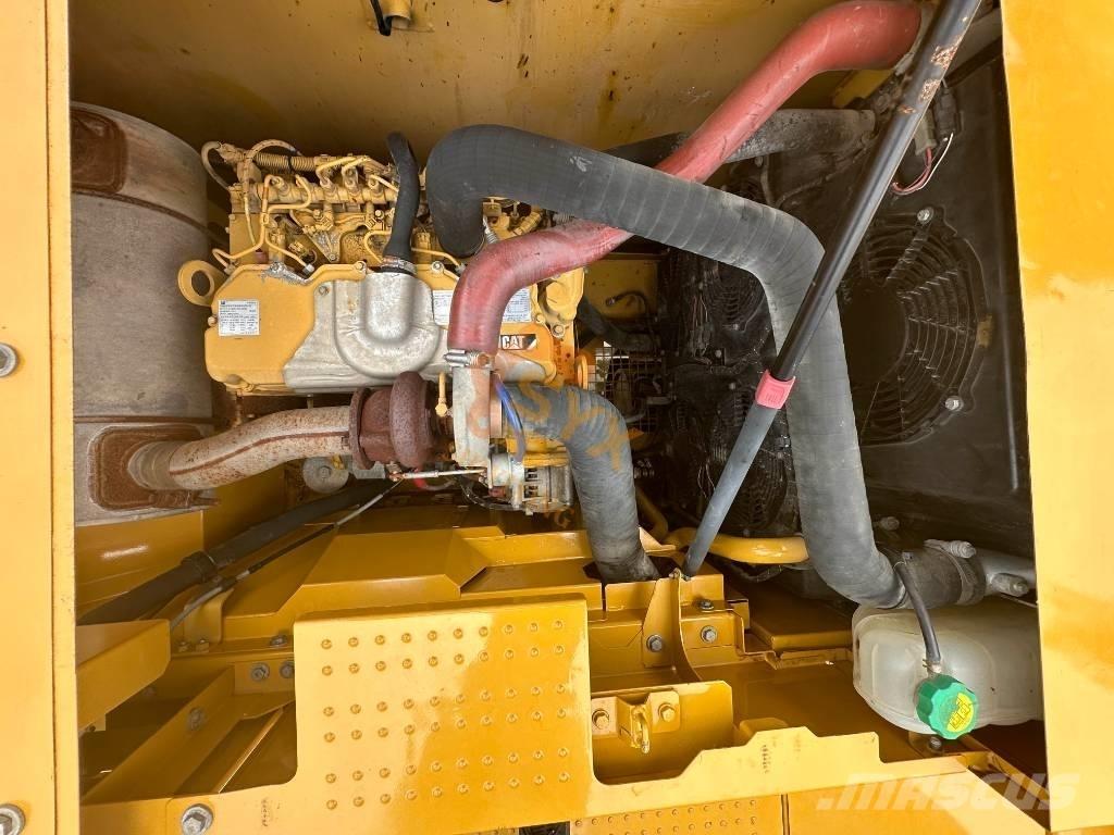 CAT 320 GC Bageri gusjeničari