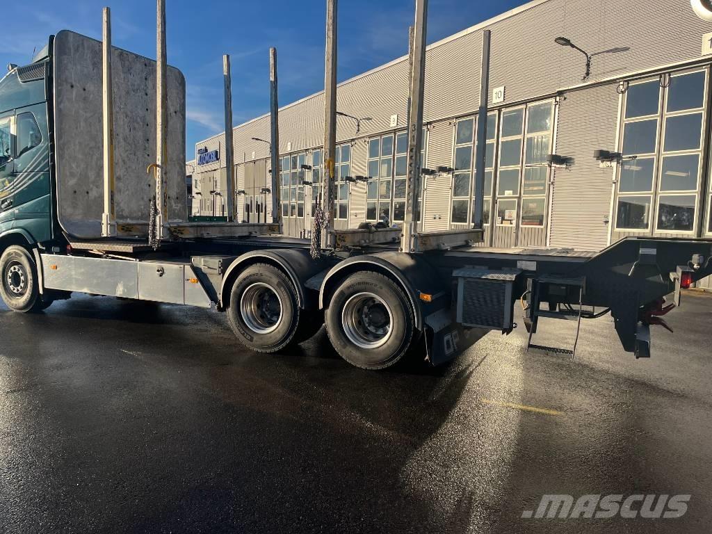 Volvo FH 16 Kamioni za drva