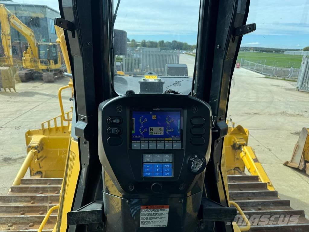 Komatsu D85PX-18 Buldožeri gusjeničari