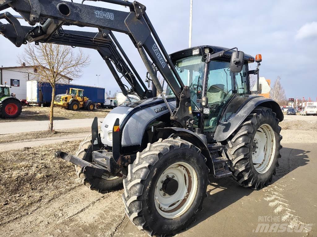 Valtra C120 Traktori
