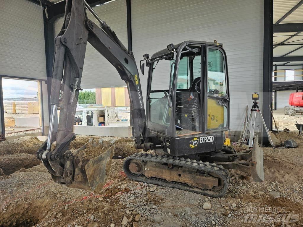 Volvo ECR 25 D Mini bageri <7t