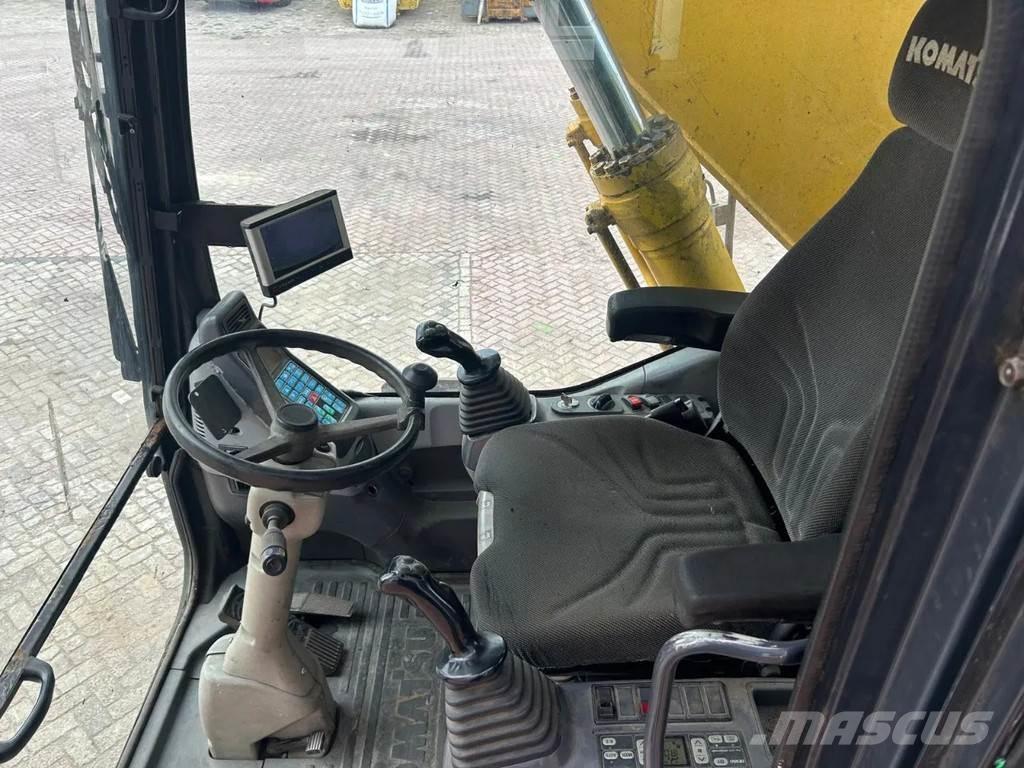 Komatsu PW200 Bageri na kotačima