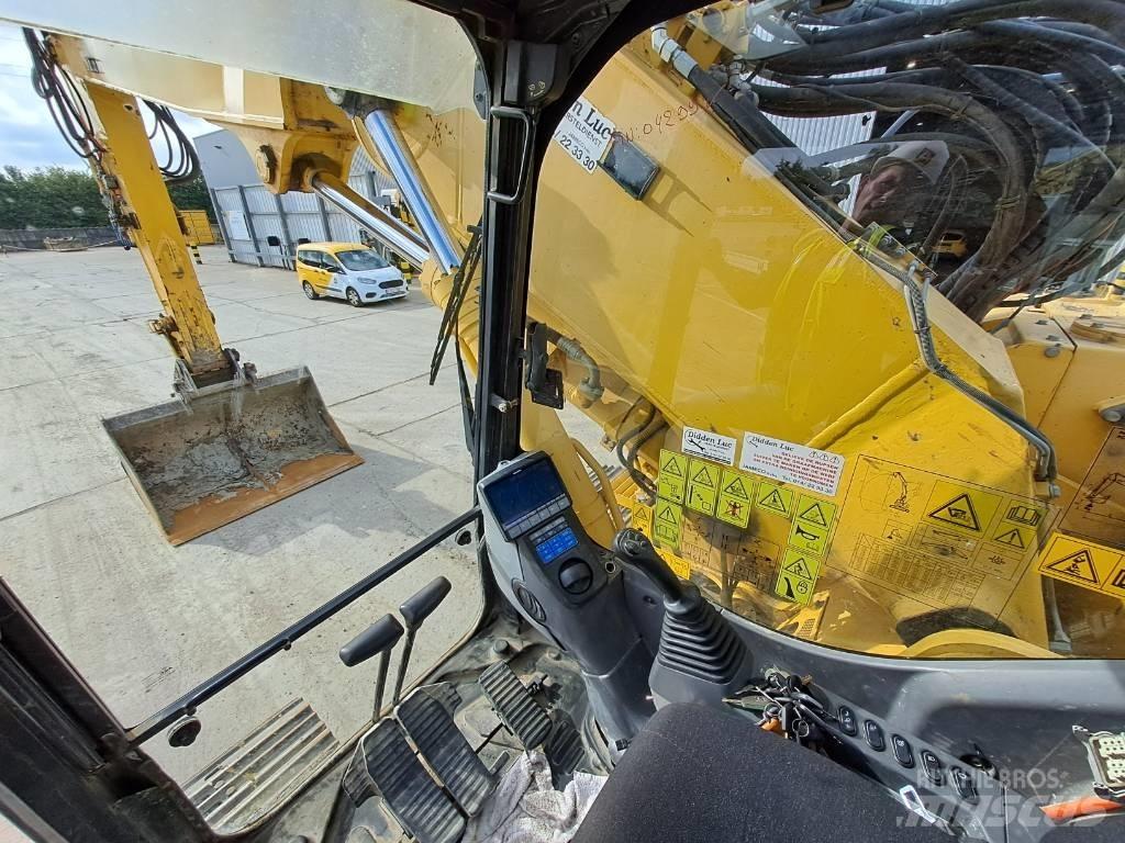 Komatsu PC228USLC-8 Bageri gusjeničari
