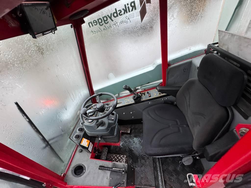 Timan Tool-Trac 245 Pomoćni strojevi