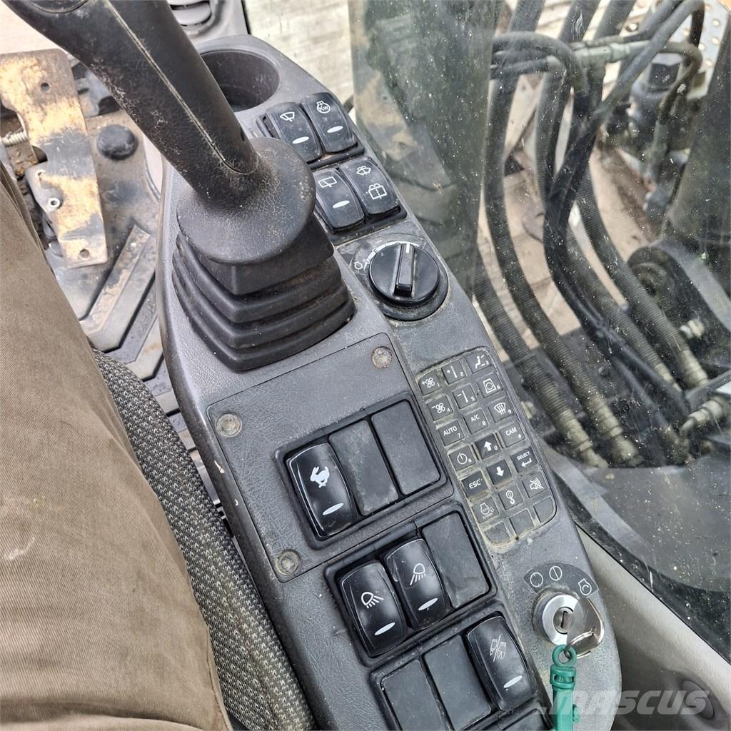 Volvo EC 210 C L Bageri gusjeničari