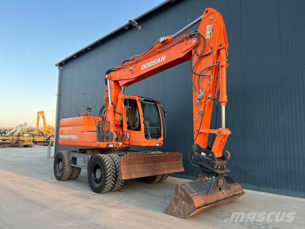 Doosan DX170W Bageri na kotačima