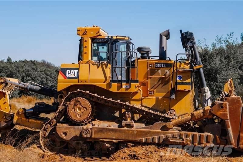 CAT D10T Buldožeri gusjeničari