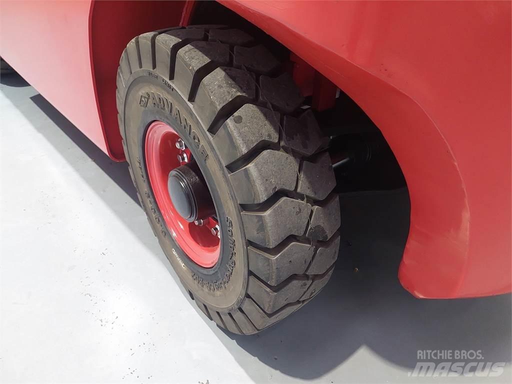 Hangcha CPCD25XH7F Dizelski viličari