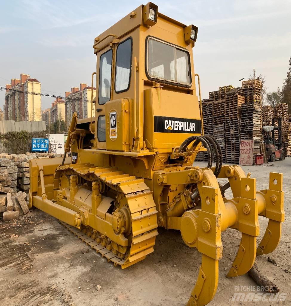 CAT D 6 D Buldožeri gusjeničari