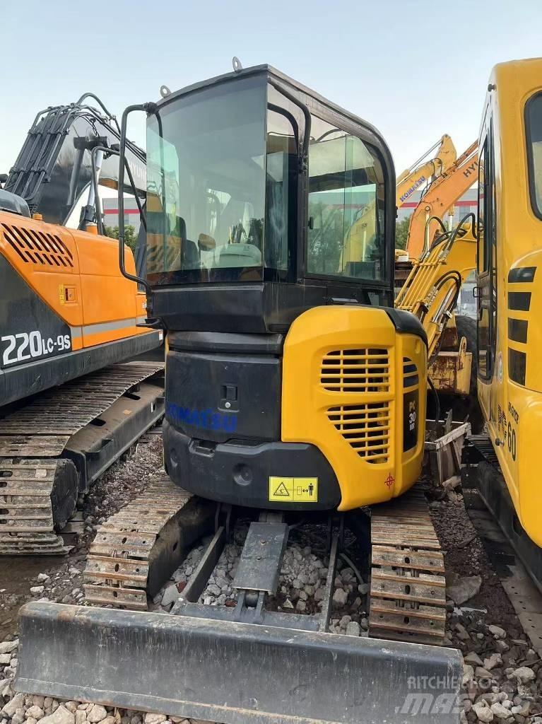 Komatsu PC 30 Bageri gusjeničari