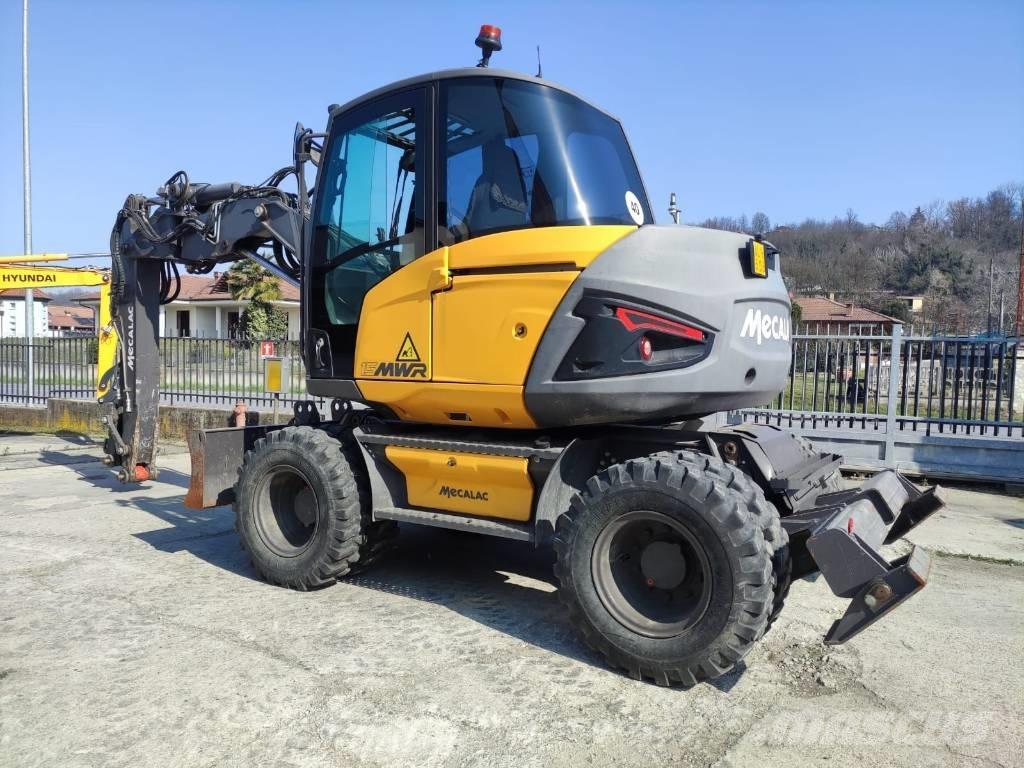 Mecalac 15 MWR Bageri na kotačima