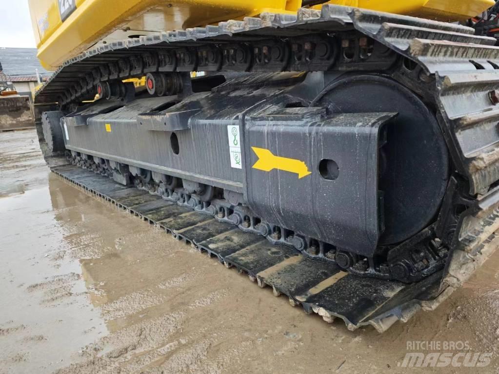 Komatsu PC 220-8 Bageri gusjeničari