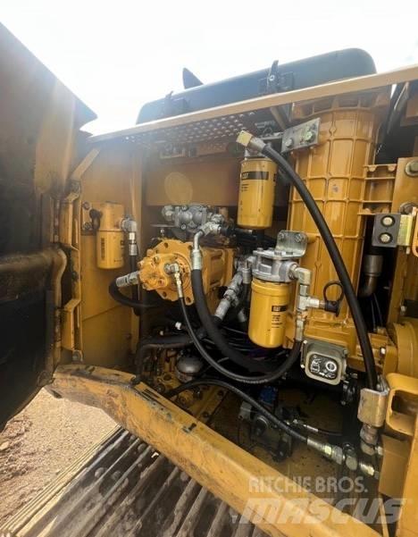 CAT 318 B Bageri gusjeničari
