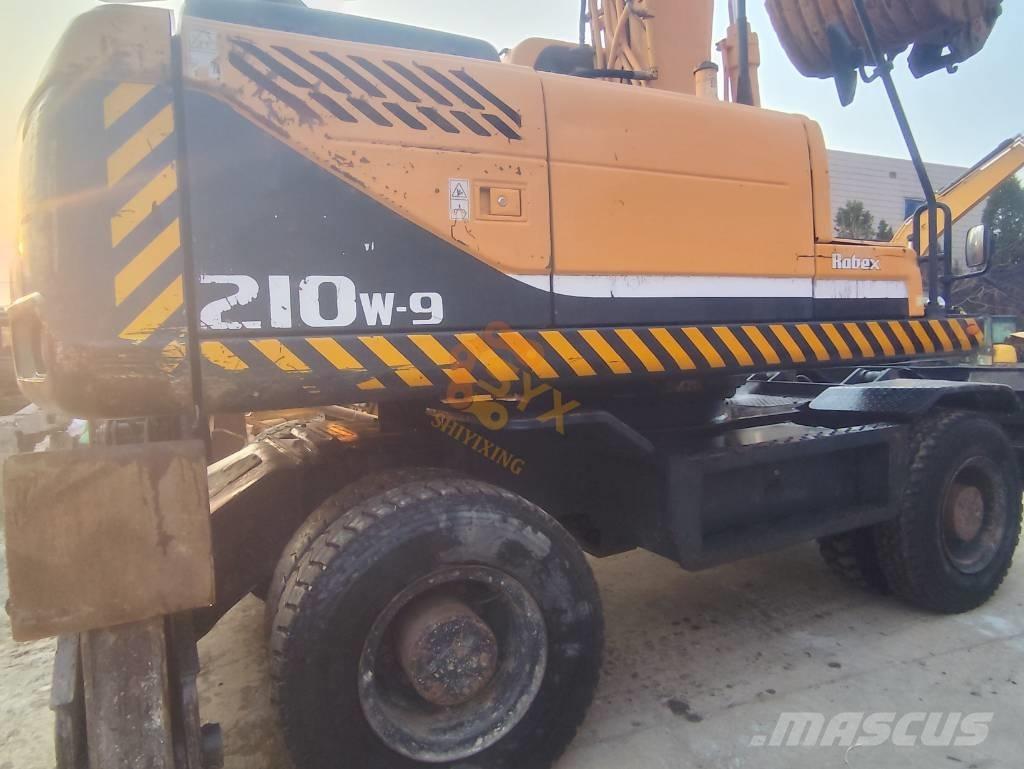 Hyundai 210W-9 Bageri na kotačima