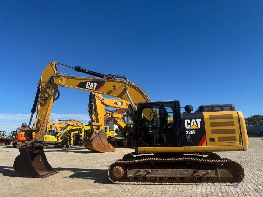 CAT 326 F LN Bageri gusjeničari