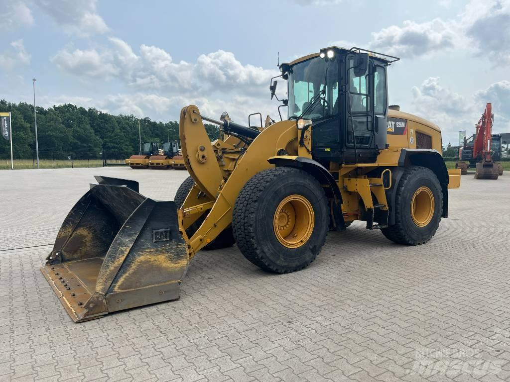 CAT 926M Utovarivači na kotačima