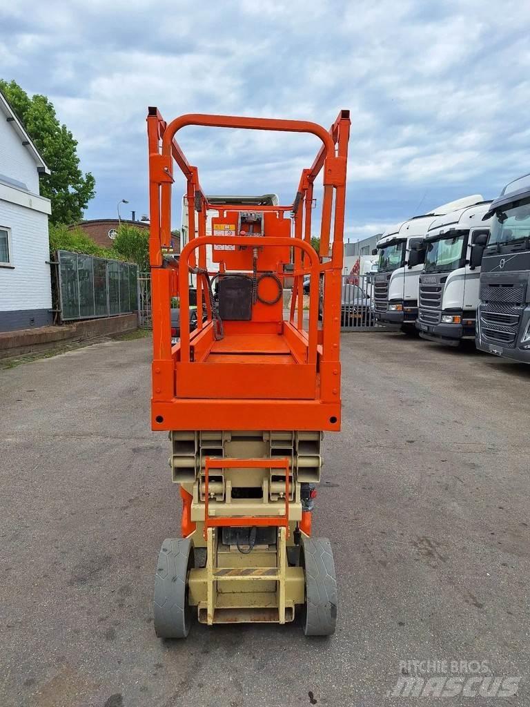 JLG 2030 ES Škaraste platforme