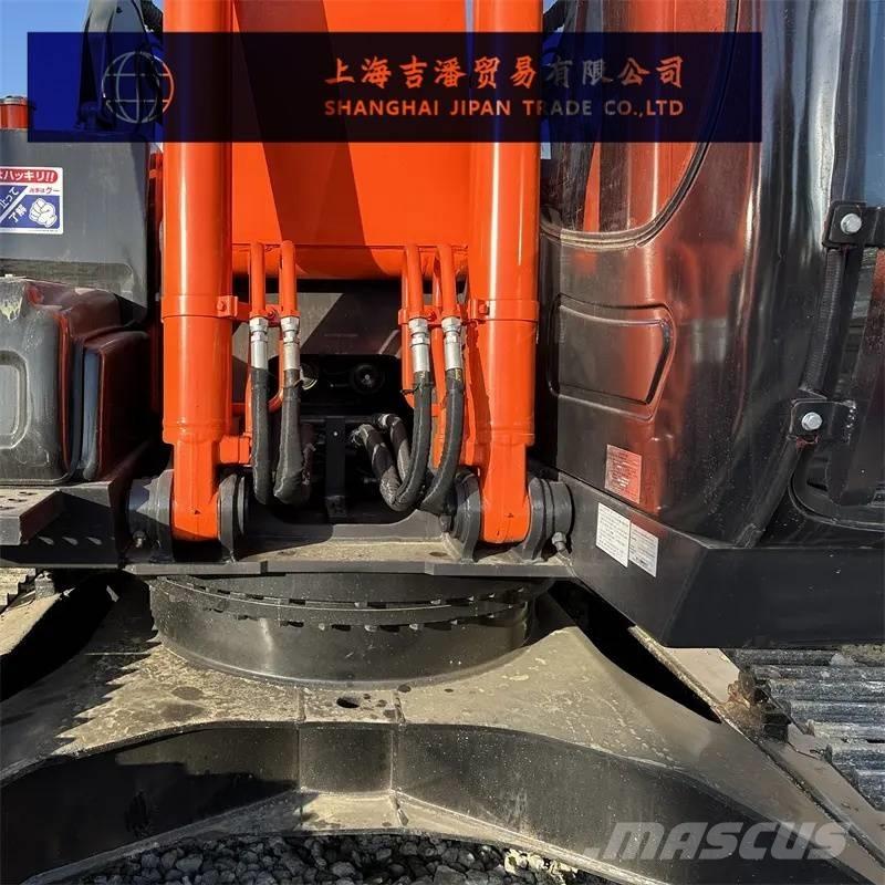 Hitachi ZX 200 Bageri gusjeničari