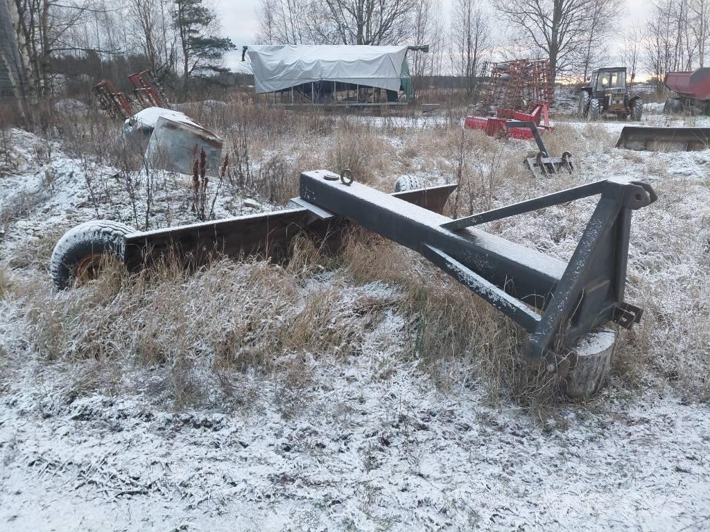  Takalana 300 Ostali strojevi za ceste i snijeg