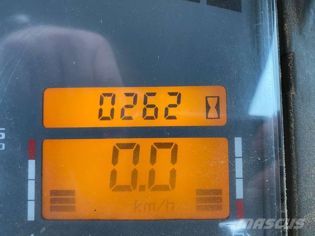 CLAAS Ares 836 RZ Traktori