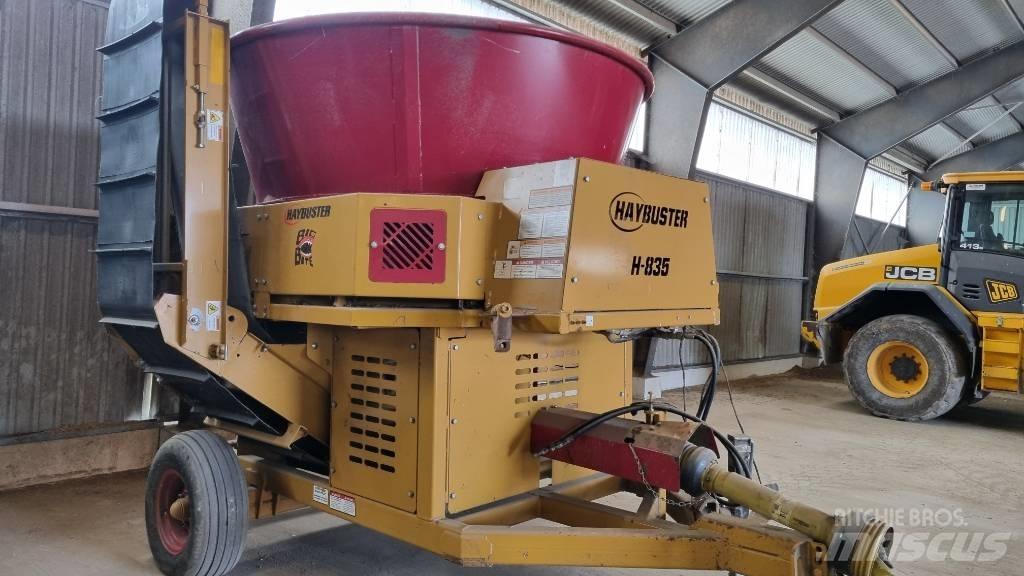 Haybuster H-835 Rezači za bale, rezači i mašine za odmotavanje bala