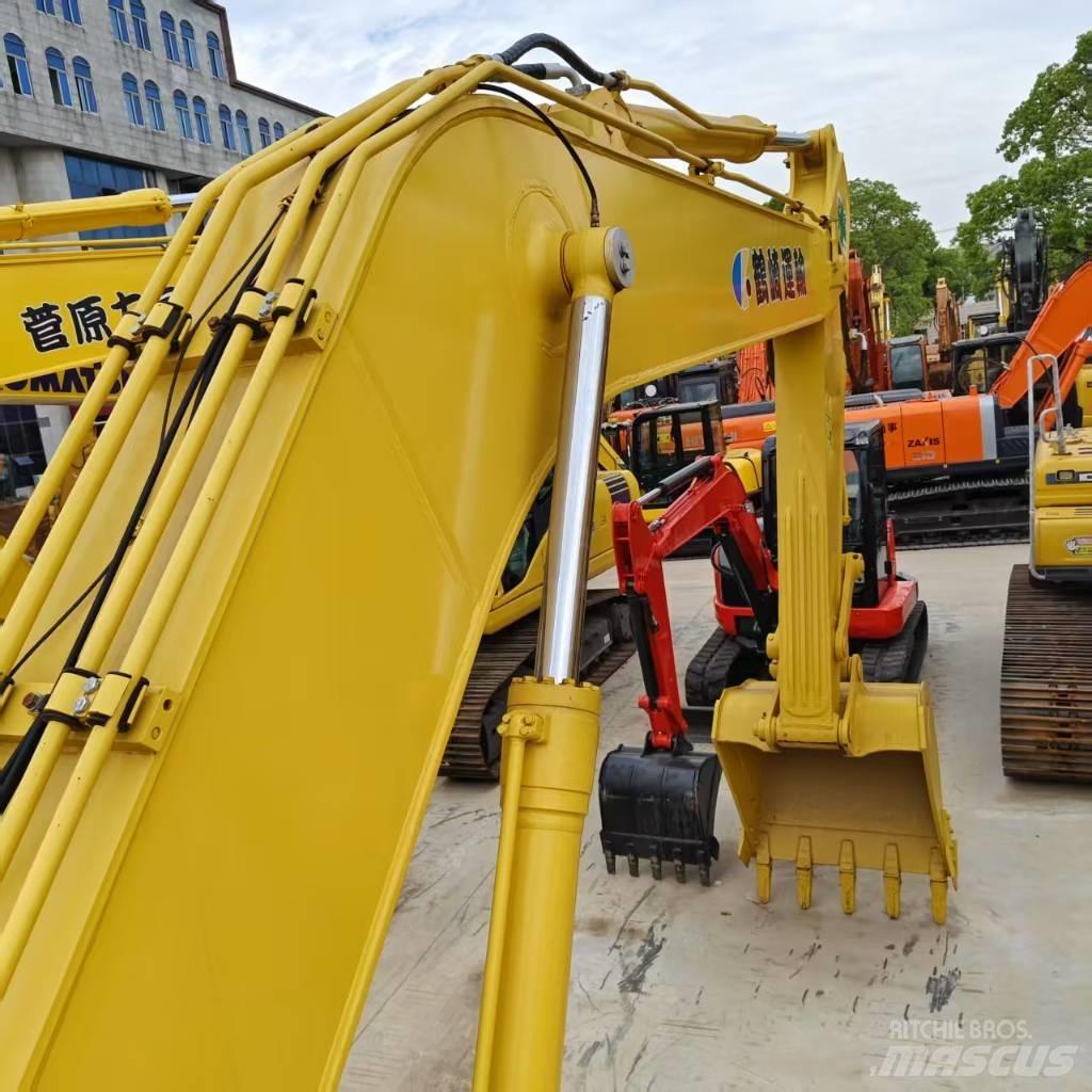 Komatsu PC 220-8 Bageri gusjeničari