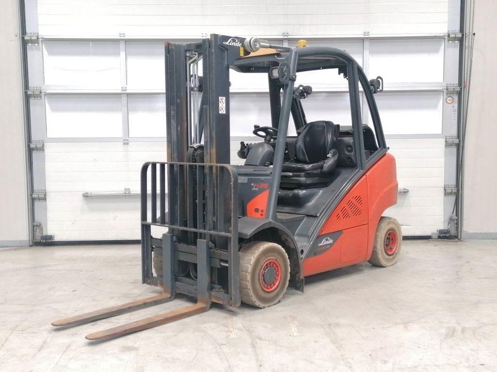 Linde H25T-02 Plinski viličari