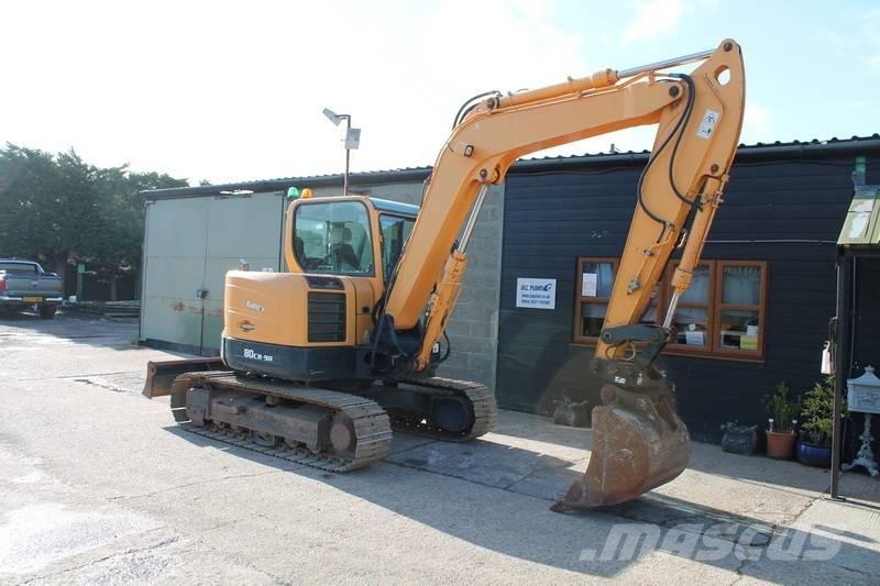 Hyundai 80CR-9A Midi bageri 7t – 12t
