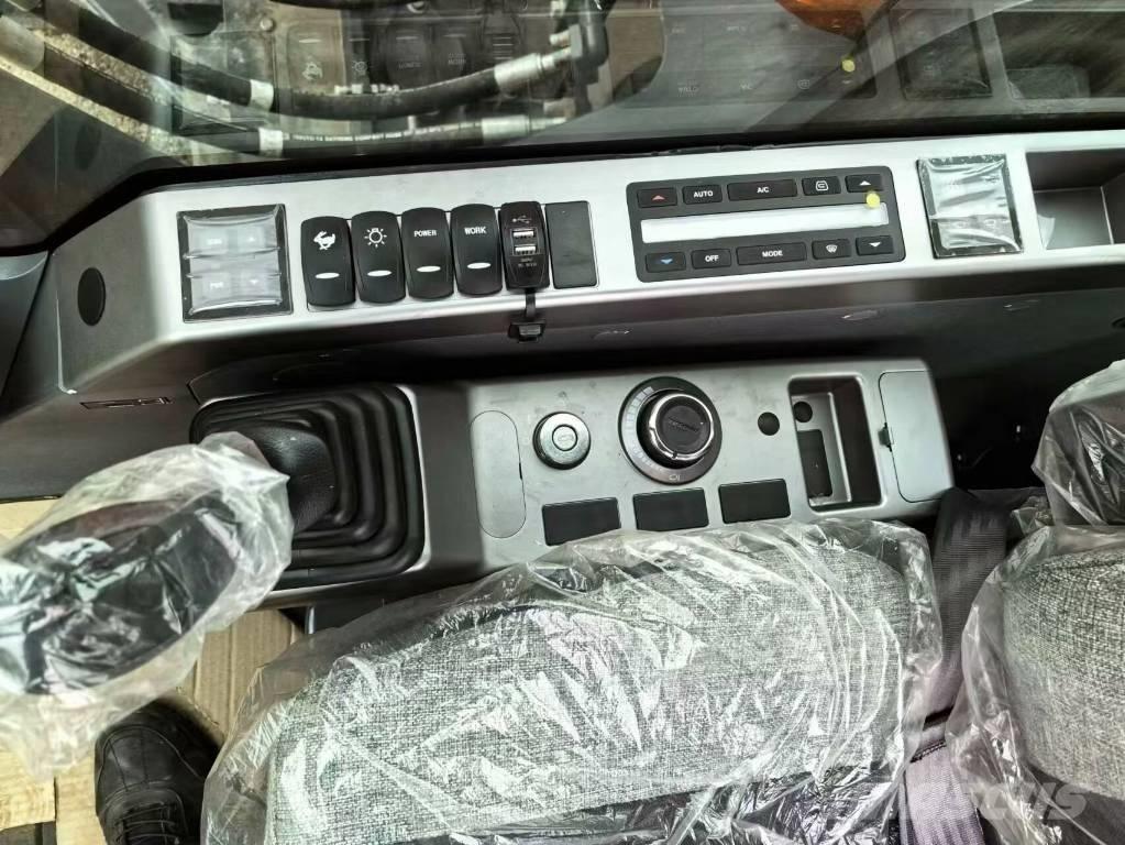 Doosan DX215 Bageri gusjeničari