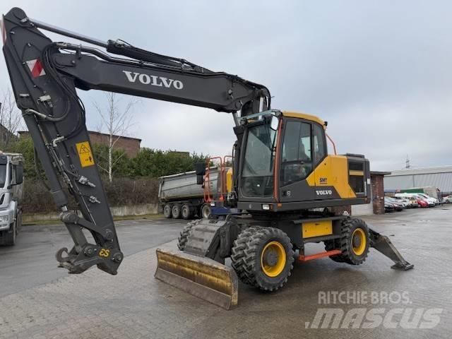 Volvo EW 220 E Bageri na kotačima
