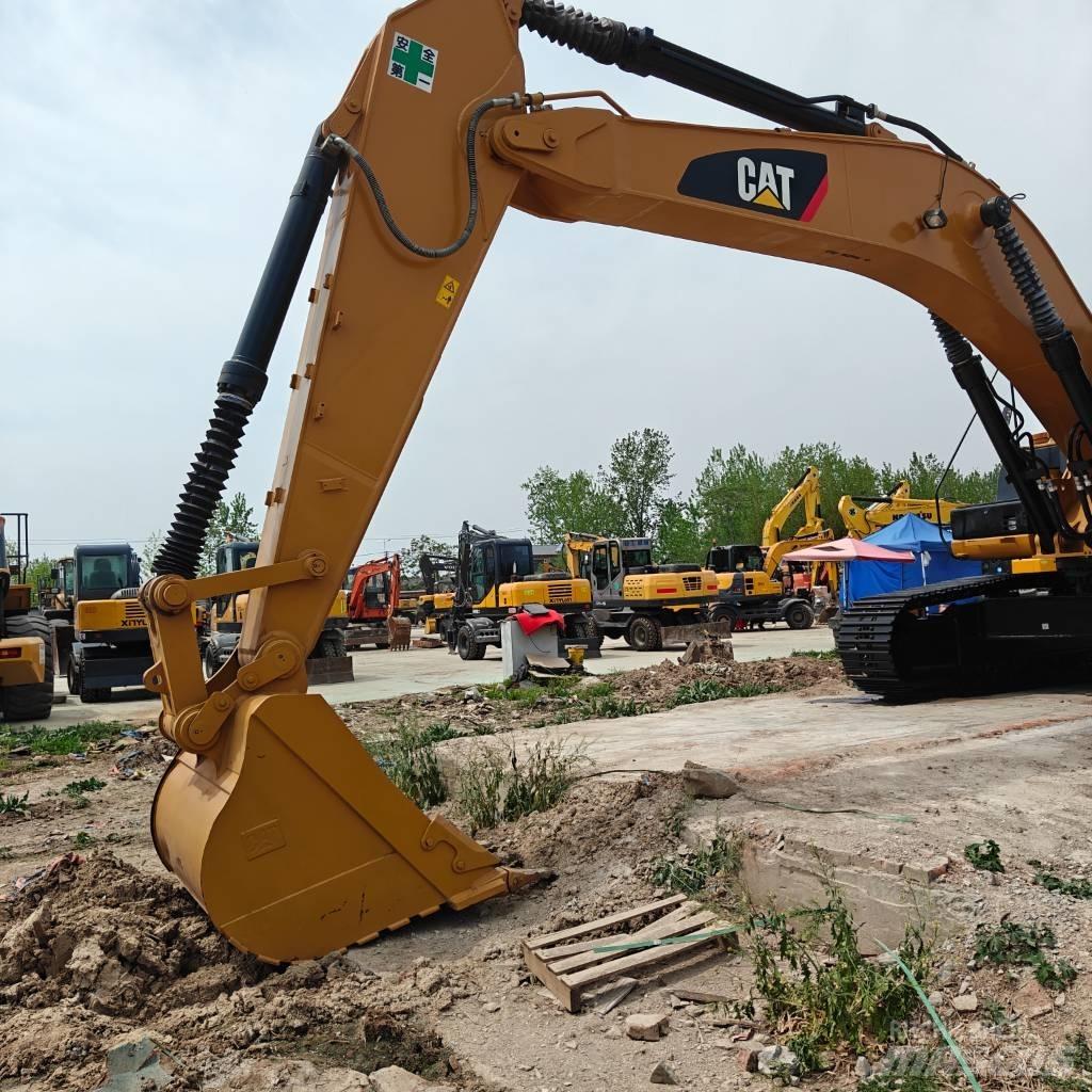CAT 330D2 Bageri gusjeničari
