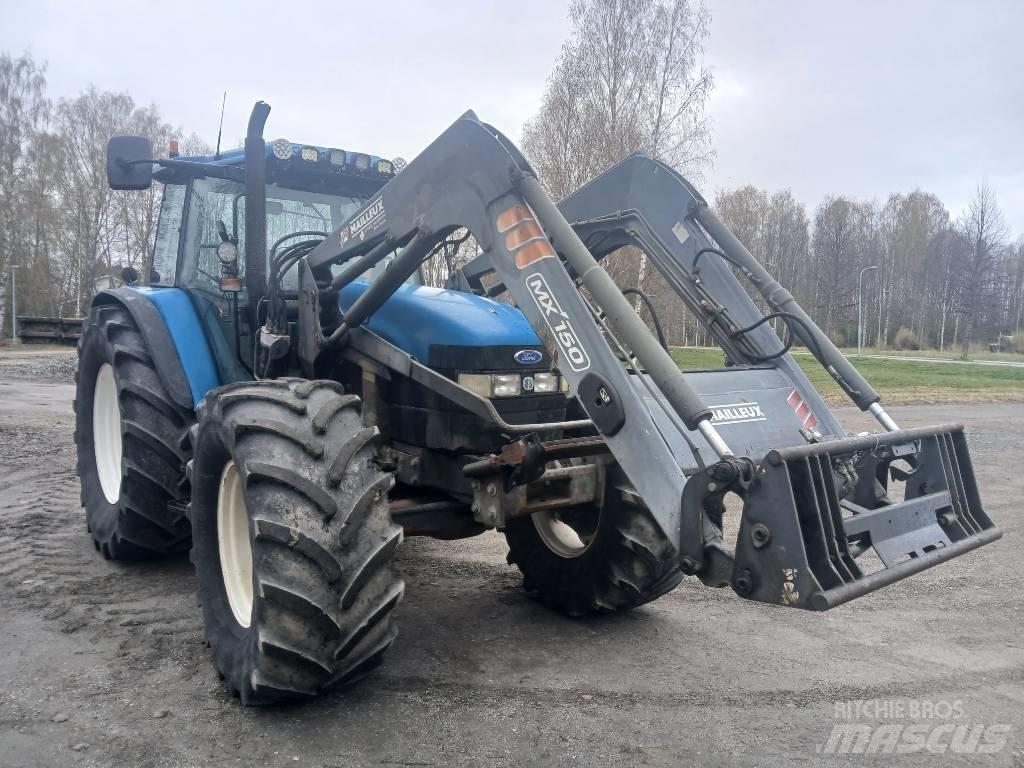 New Holland 8360 RC Traktori