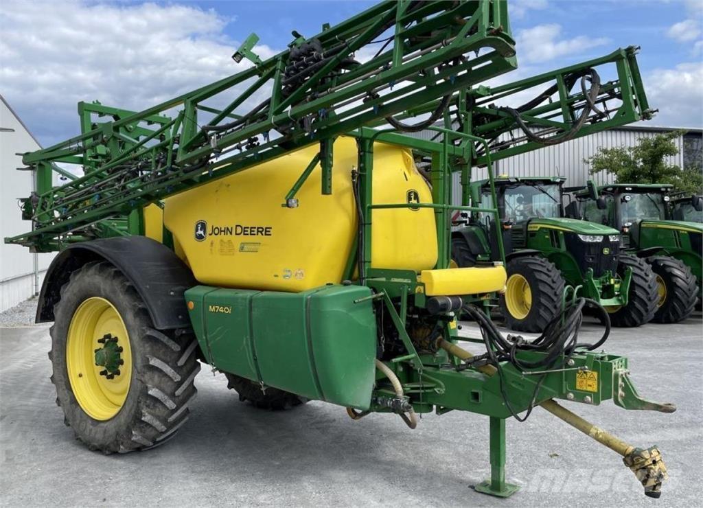 John Deere M 740 i Vučene prskalice