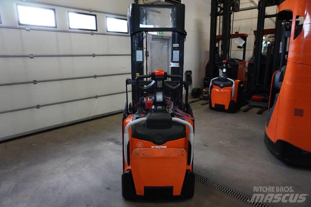 Toyota SPE120L Ručni električni viličar