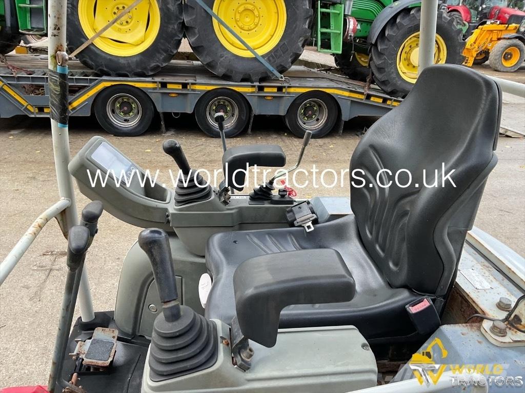 Takeuchi TB 216 Mini bageri <7t