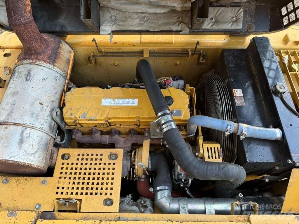 CAT 330CL Bageri gusjeničari