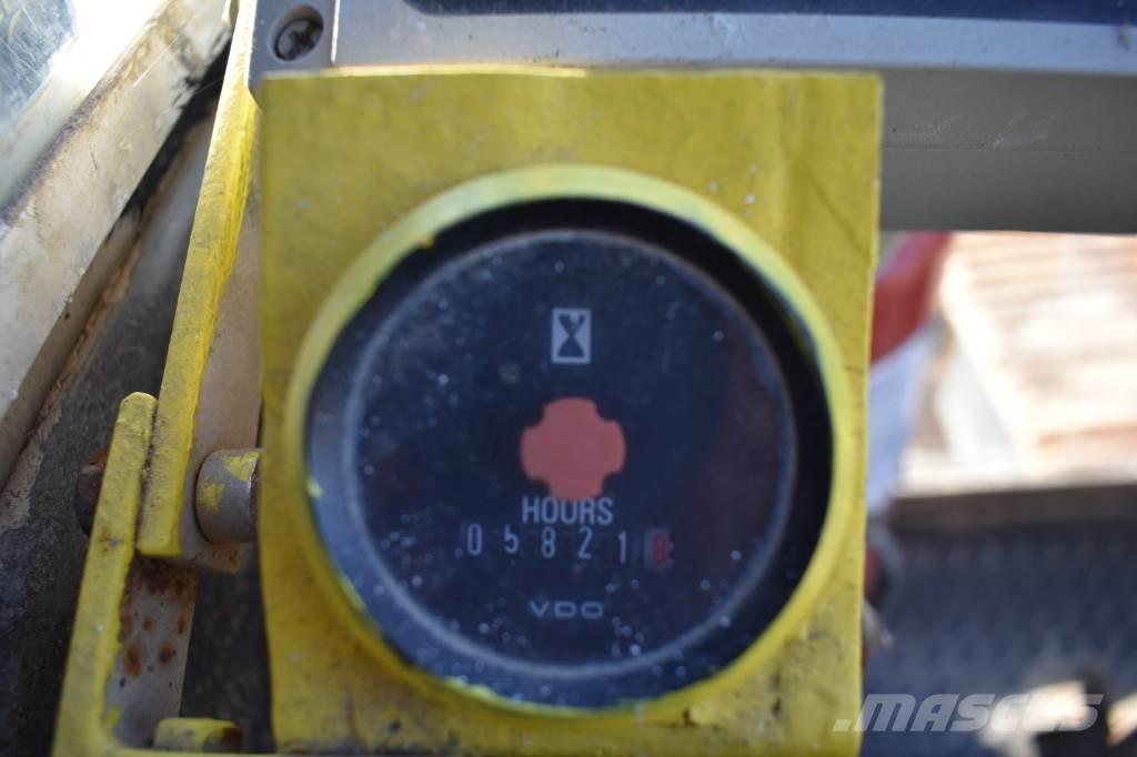 Hitachi KH 230-3 Kranovi sa gusjenicama