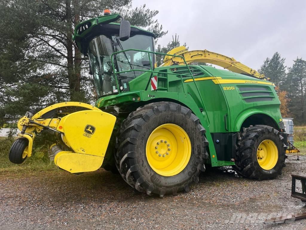John Deere 8300 Strojevi za krmu na vlastiti pogon