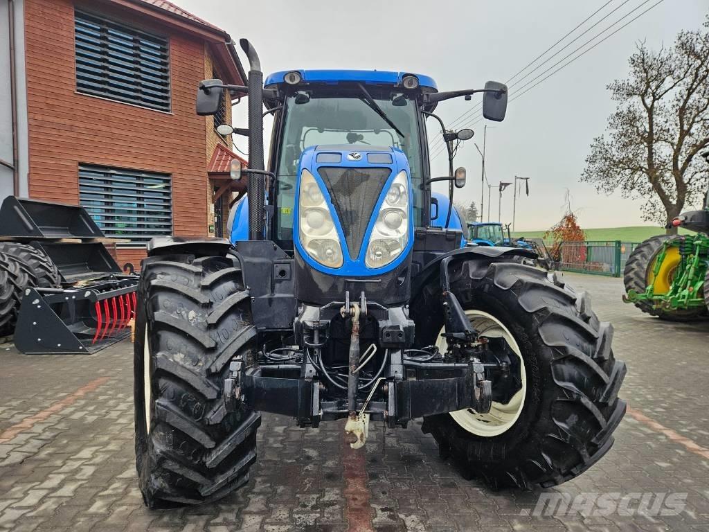 New Holland T 7.185 Traktori