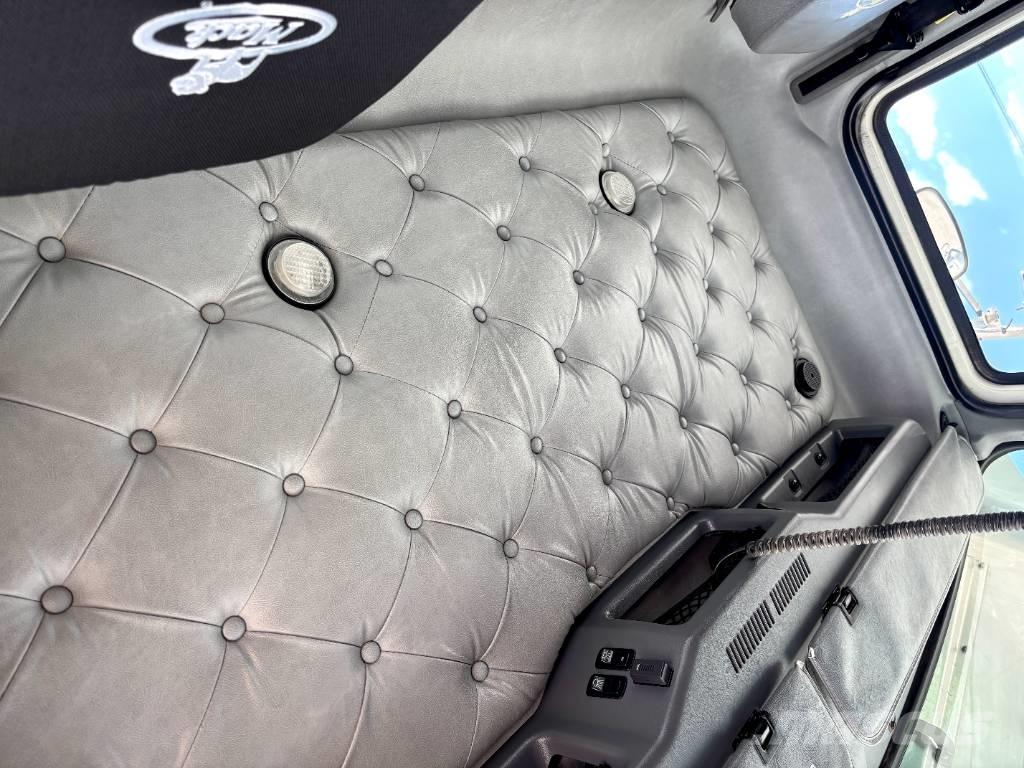 Mack CHU 613 Traktorske jedinice