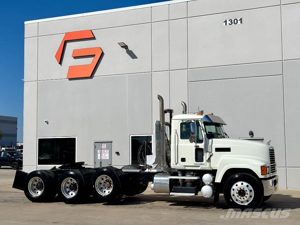 Mack CHU 613 Traktorske jedinice