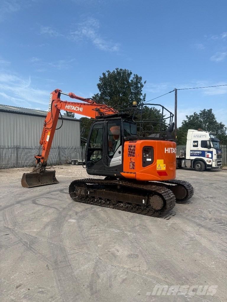 Hitachi ZX 135 US-6 Bageri gusjeničari