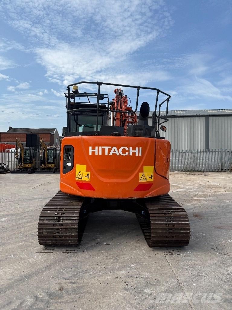 Hitachi ZX 135 US-6 Bageri gusjeničari