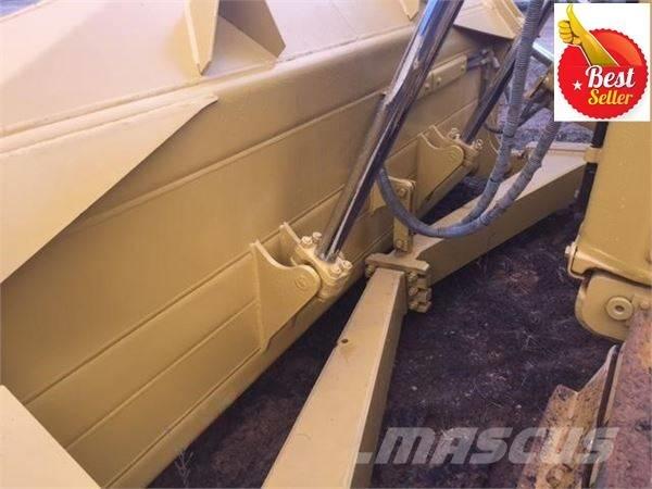 CAT D 6 R Buldožeri gusjeničari