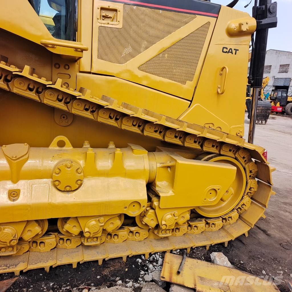 CAT D 8 T Buldožeri gusjeničari