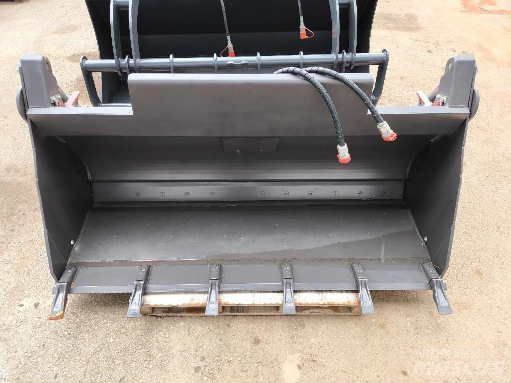 Mecalac 0.65m3 4in1 Kašike / Korpe