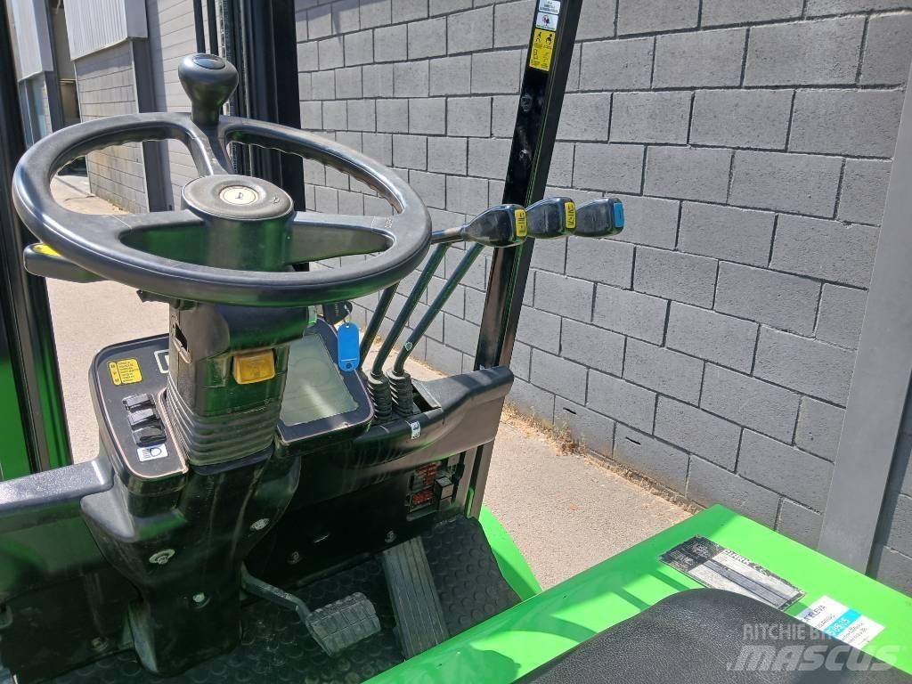 Clark EPX 25 Električni viličari